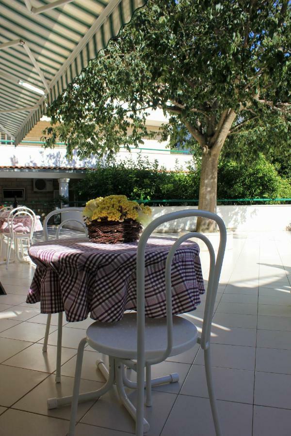 Apartments Pino Makarska Exterior foto
