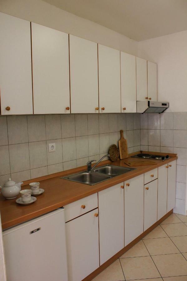 Apartments Pino Makarska Exterior foto